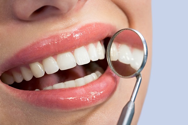 How Can Cosmetic Dentistry Services Boost Confidence?