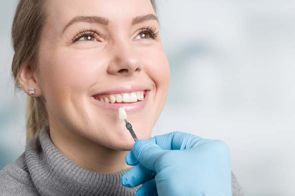 What To Ask Your Dentist About Getting Veneers